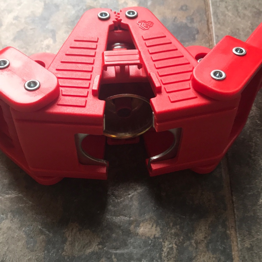 Bottle capper - Picture 2 of 5